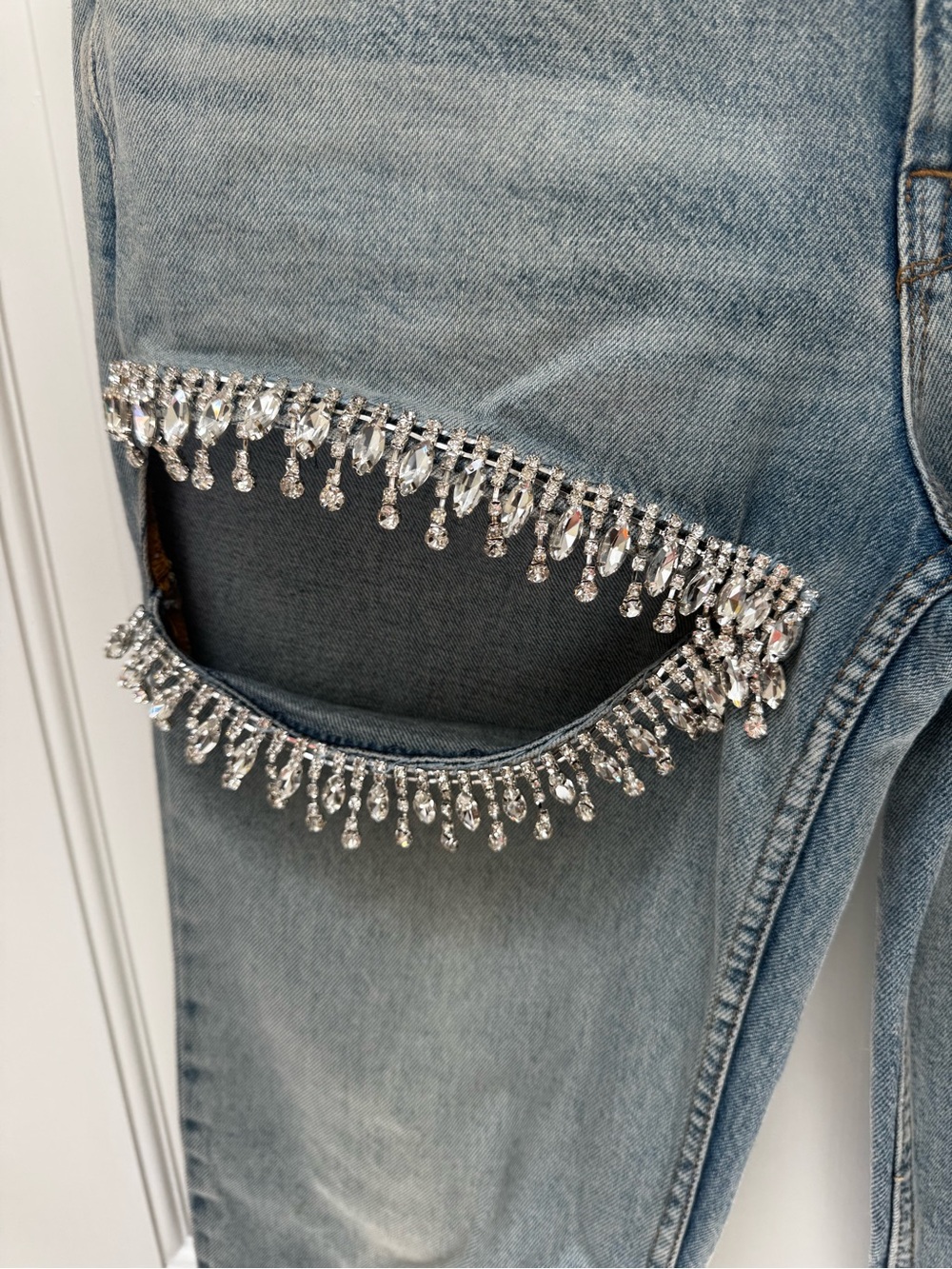 Good American Good Icon Straight Diamond Jeans in Indigo357 - Picture 8 of 9